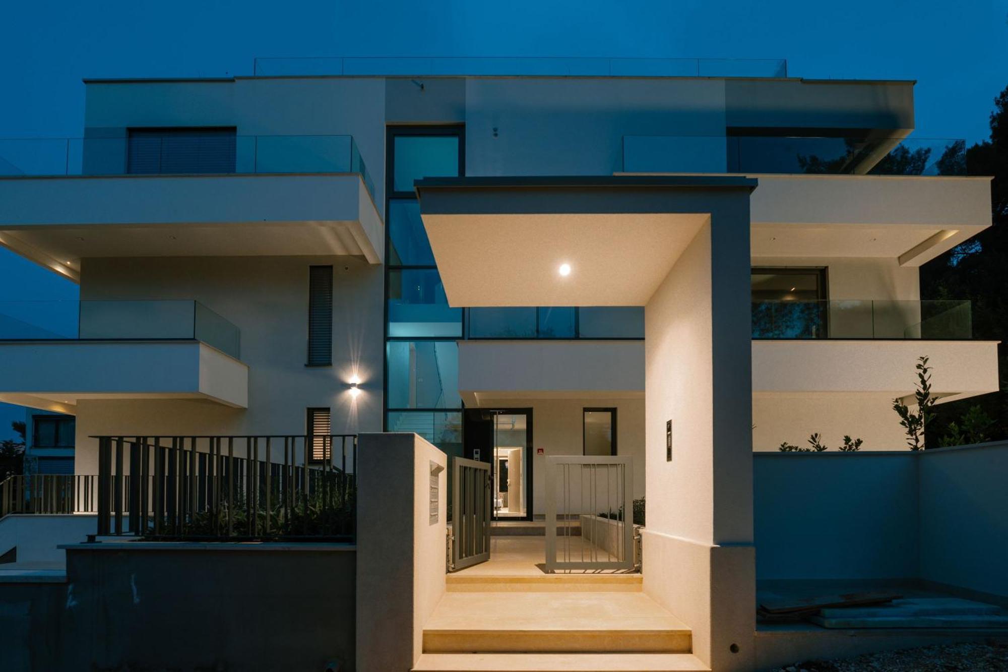 רוביני The Q Bliss - Your New 4-Star Hideaway With A Garage מראה חיצוני תמונה