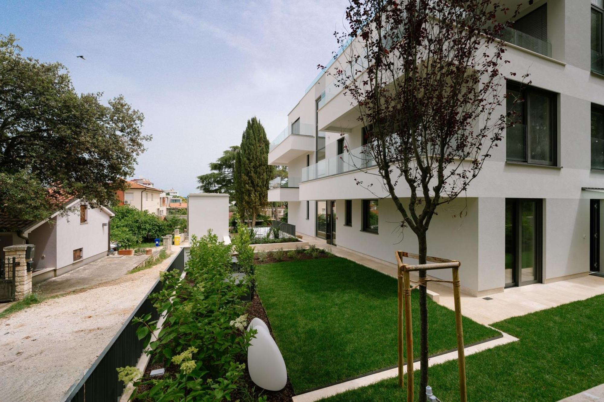 רוביני The Q Bliss - Your New 4-Star Hideaway With A Garage מראה חיצוני תמונה