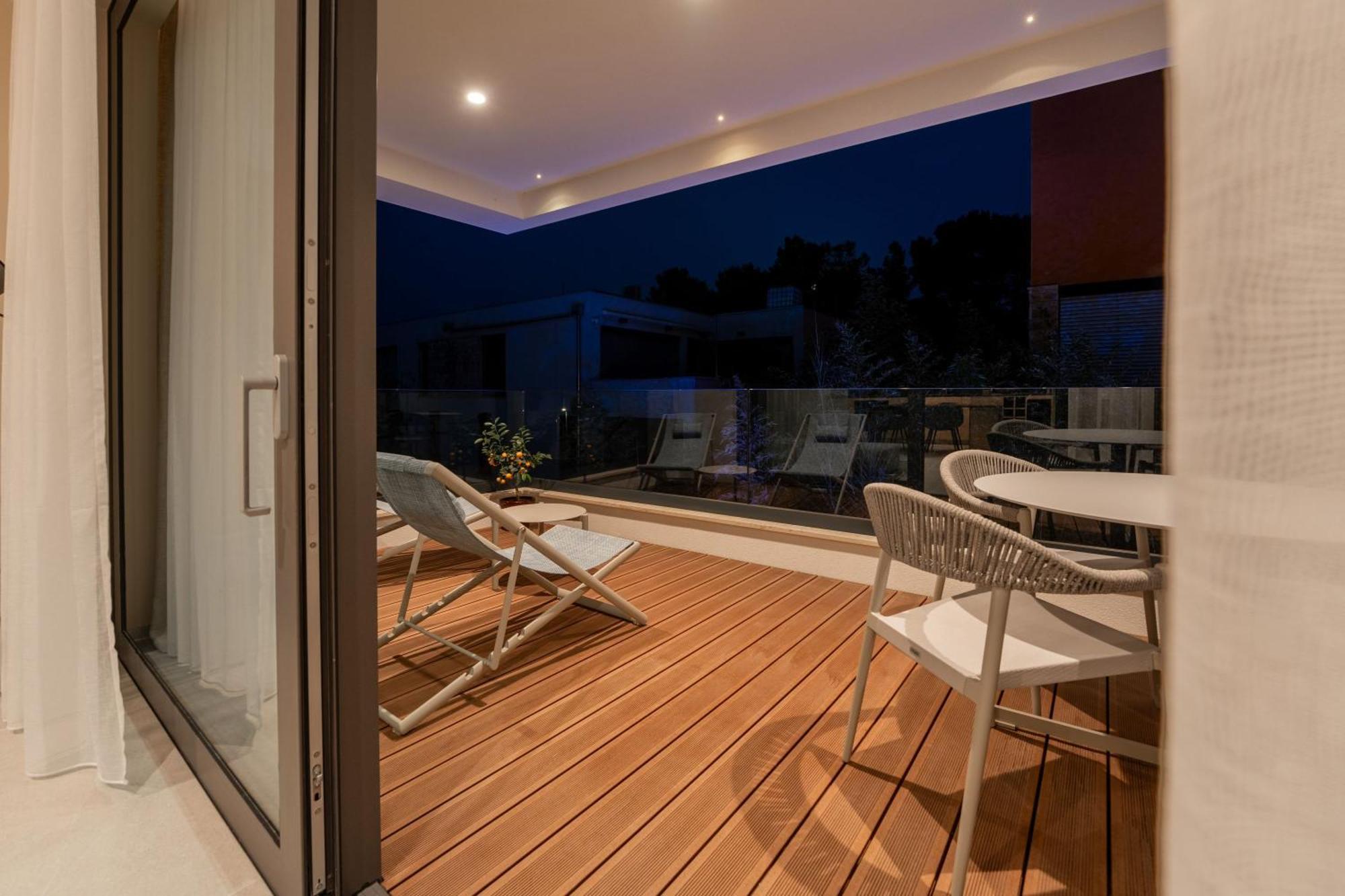 רוביני The Q Bliss - Your New 4-Star Hideaway With A Garage מראה חיצוני תמונה